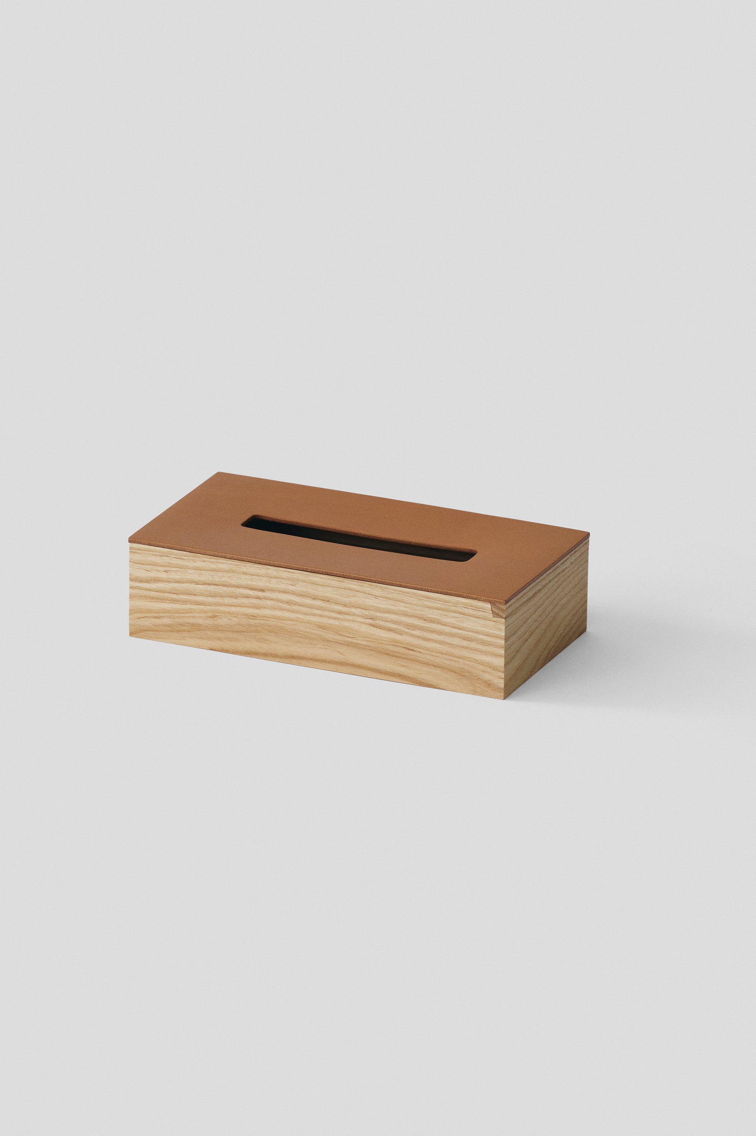 Flap tissue box