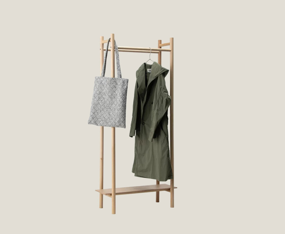 POLES COATRACK Compact