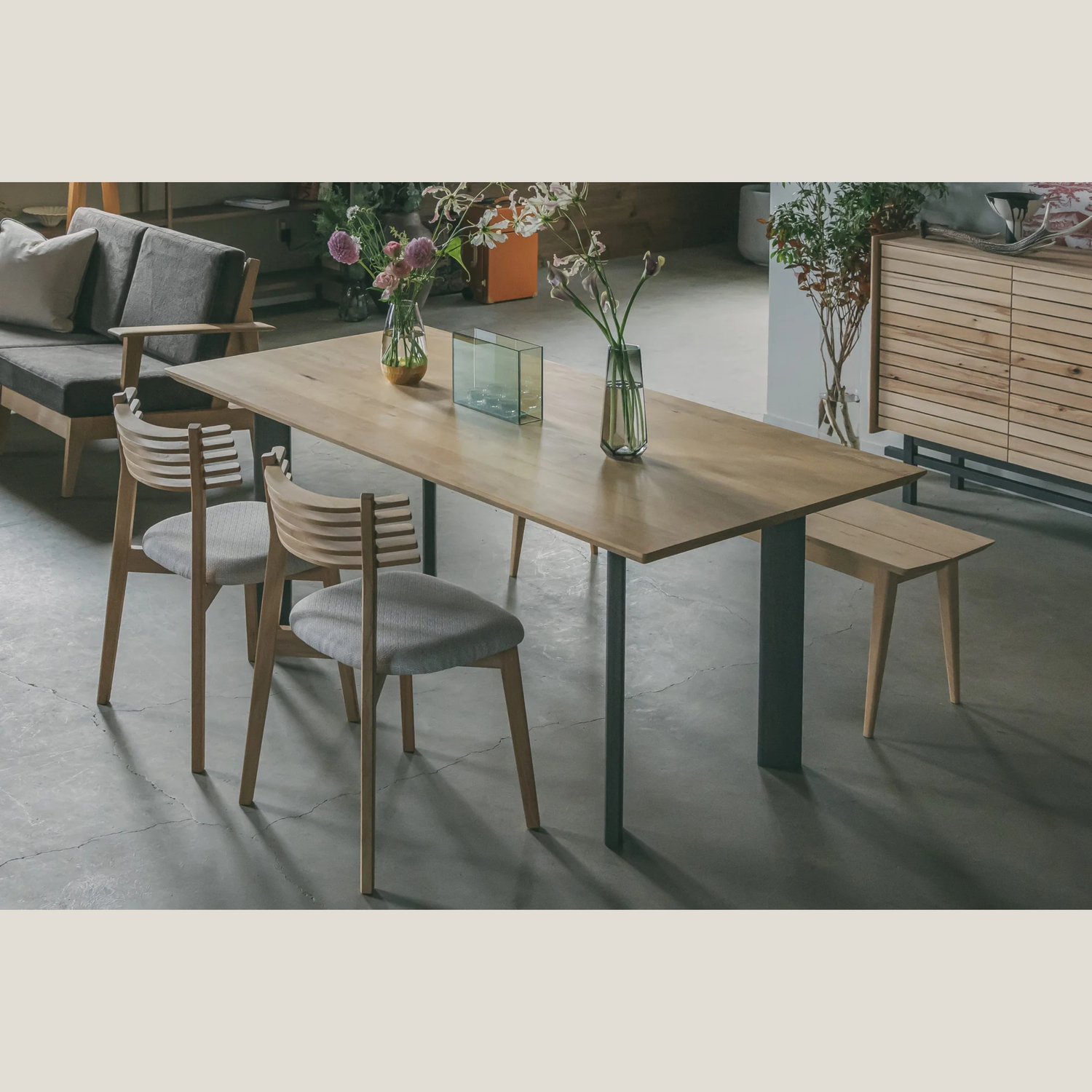 Sara Dining table 140cm