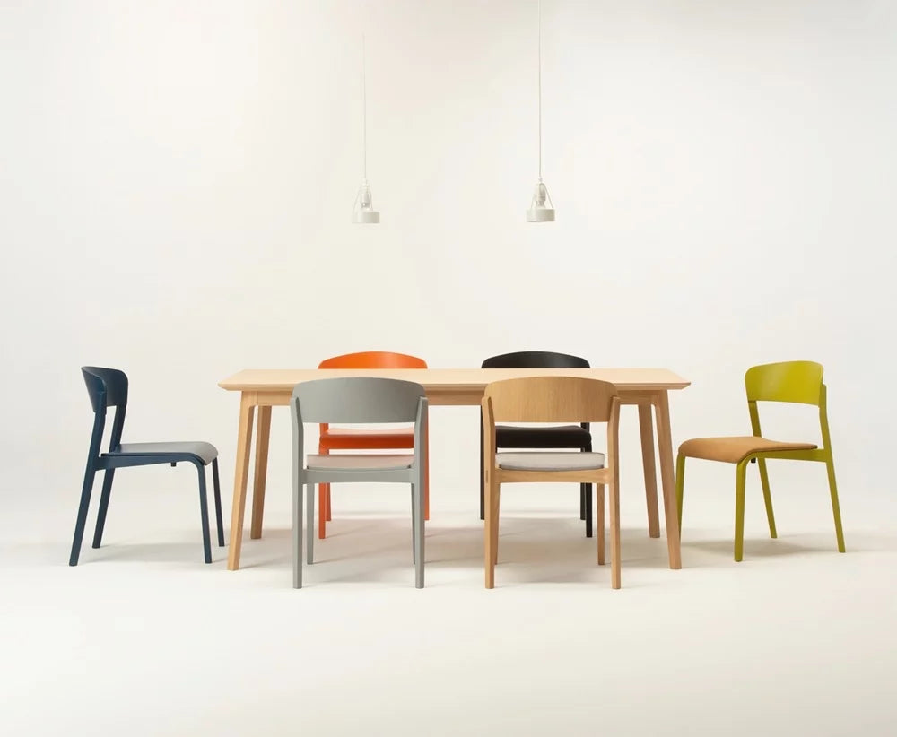 TAPERED dining table 140cm